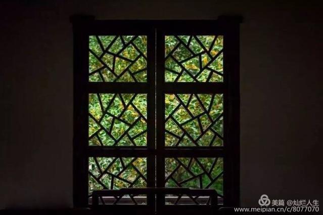 形容桂花香的句子，形容桂花香的句子和词语（桂子花开九里香）