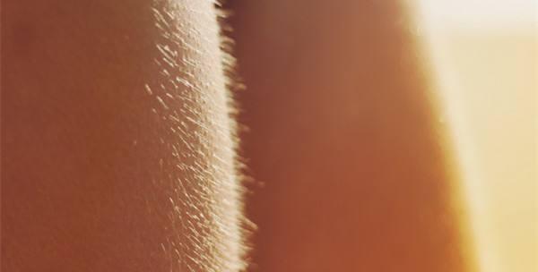 为什么会长鸡皮，女生为什么会长鸡皮疙瘩（鸡皮疙瘩随音乐而起？别害怕）