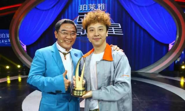 8012年是什么梗，国庆20部电影大混战