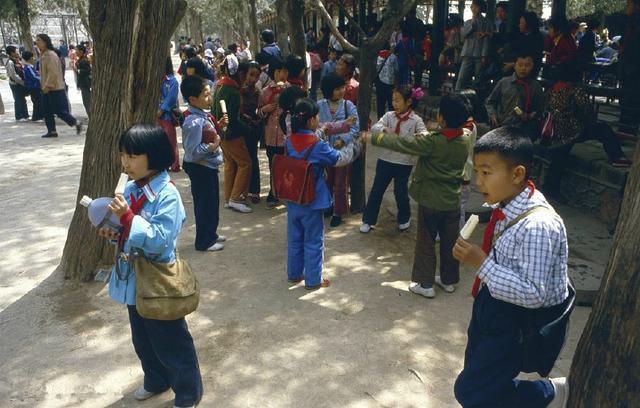 盲童歌词，盲童歌词什么来历（盲童的生活并不像我们想象的那样）