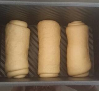 圖片[6]-【吐司面包】做法步驟圖  超軟香甜  做一次就成功-起舞食譜網(wǎng)