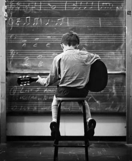 solo是什么意思，solo什么意思（如何练就属于自己的吉他solo）