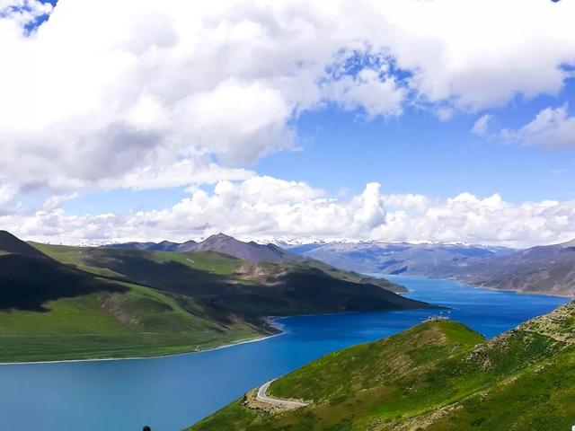 热爱祖国的诗歌，热爱祖国的诗歌短篇（重温这16首爱国诗篇……）