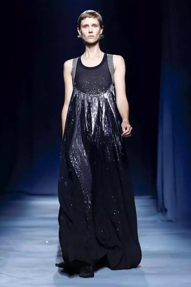 givenchy是什么牌子,givenchy品牌创立和历史(只有Givenchy这个牌子) givenchy是什么牌子,givenchy品牌创立和历史(只有Givenchy这个牌子)