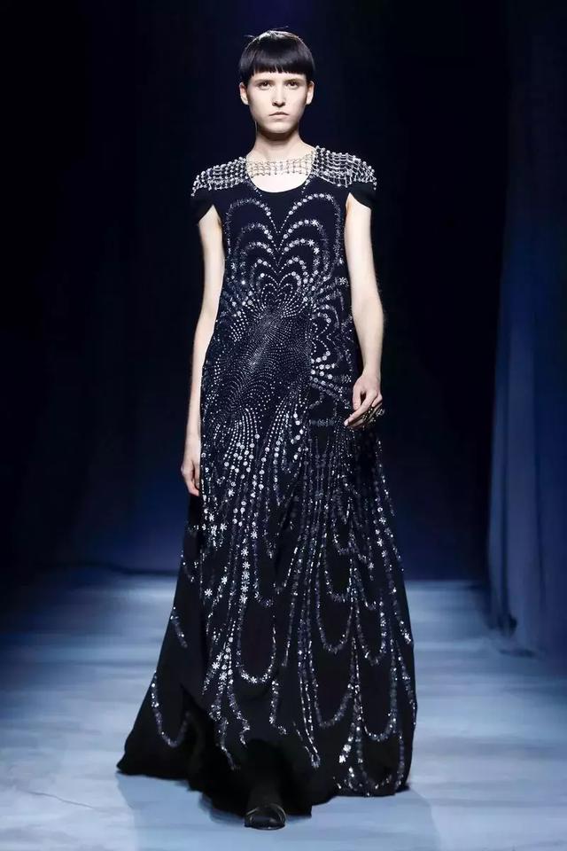 givenchy是什么牌子,givenchy品牌创立和历史(只有Givenchy这个牌子) givenchy是什么牌子,givenchy品牌创立和历史(只有Givenchy这个牌子)