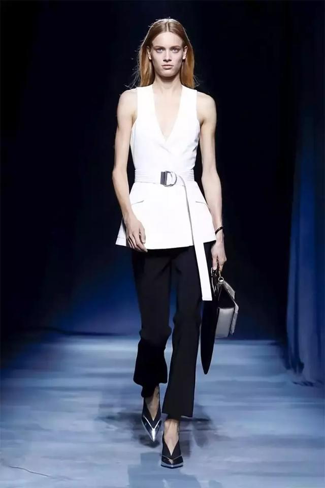 givenchy是什么牌子,givenchy品牌创立和历史(只有Givenchy这个牌子) givenchy是什么牌子,givenchy品牌创立和历史(只有Givenchy这个牌子)