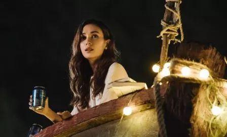 李茶的姑妈卢靖姗同款衣服，如今成了美丽多金的“姑妈”