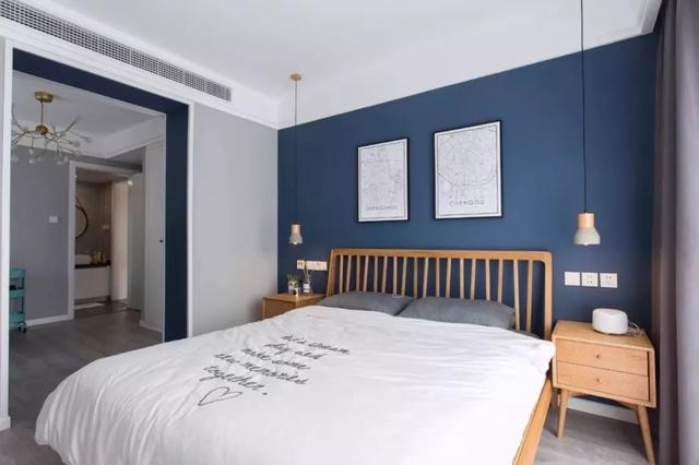 房间床的正确摆放位置方向，家庭床的摆放位置方向（床头朝哪边好，别纠结了！）