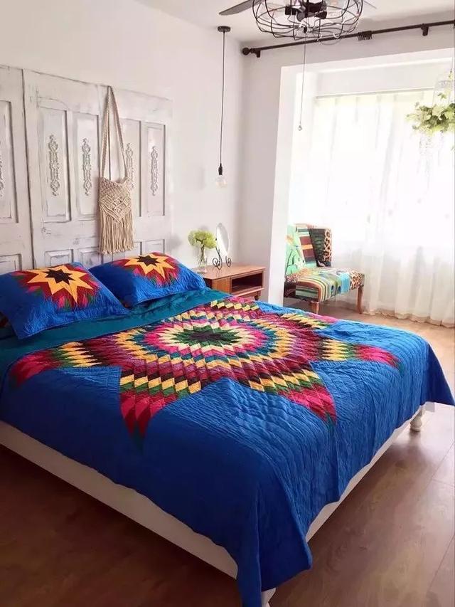 房间床的正确摆放位置方向，家庭床的摆放位置方向（床头朝哪边好，别纠结了！）