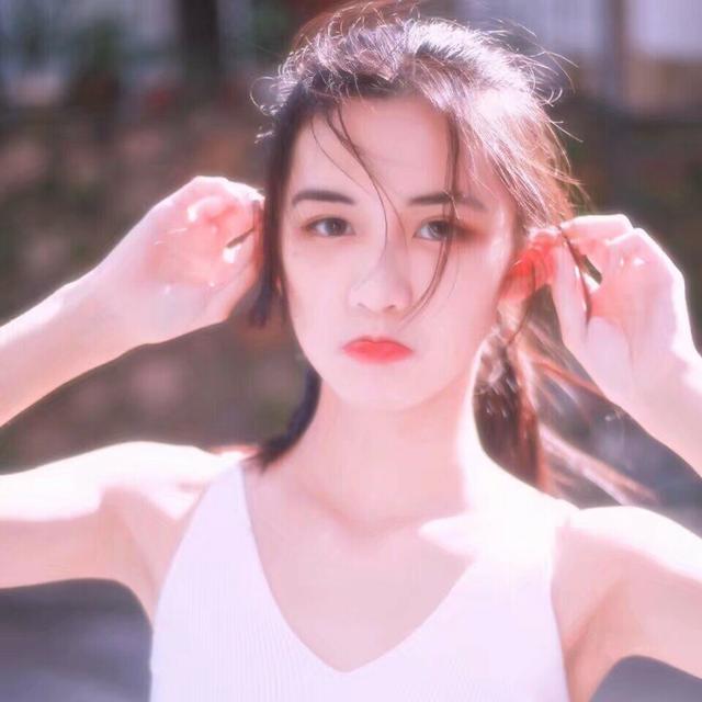 女生头像下半身，下半身女头微信（女生软妹头像/部位头像）