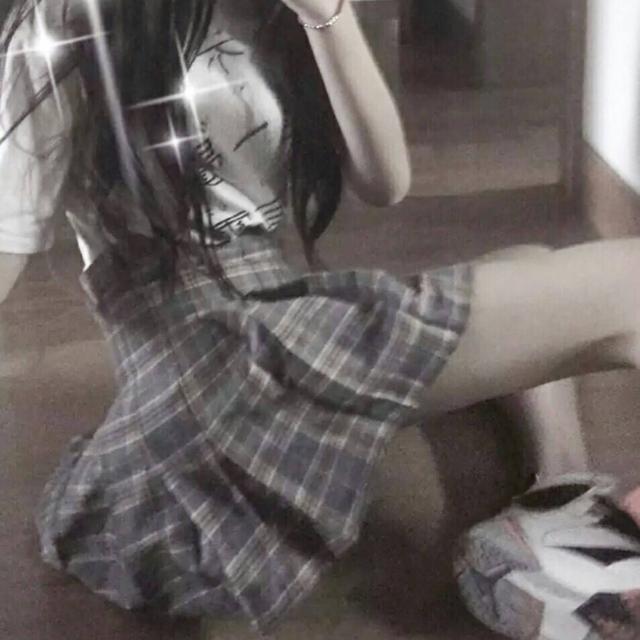 女生头像下半身，下半身女头微信（女生软妹头像/部位头像）