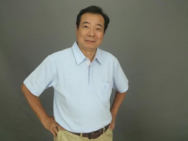基督教婚礼见证，男星牵手陪她走上礼堂