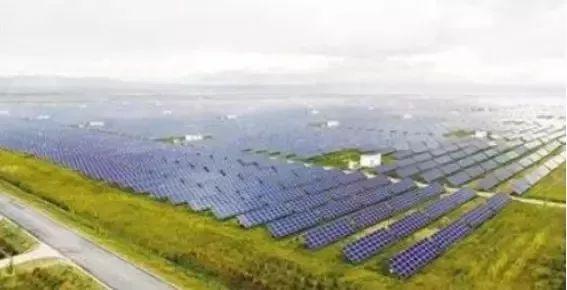 明月山机场在哪停车，明月山机场停车场怎么收费（32个光伏电站、光伏机场、光伏火车站大赏）