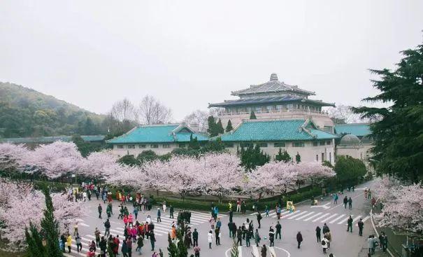 华中师范大学在哪里，华中师大在哪里（以华中师大为坐标原点）