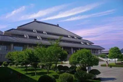 华中师范大学在哪里，华中师大在哪里（以华中师大为坐标原点）