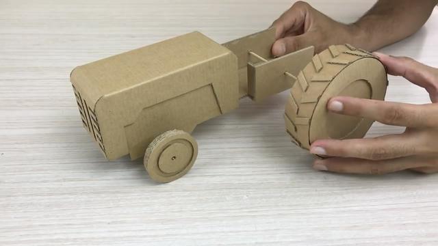 手工纸盒的制作，抽纸盒手工制作方法（教你如何制作迷你拖拉机）