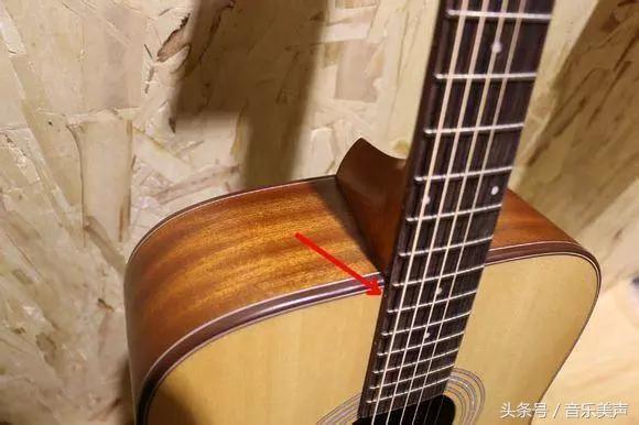 吉他背带安装图解，吉他背带怎么绑（学吉他前必知的几大知识点）