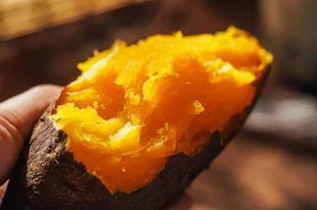 紫薯的营养价值及功效与作用，紫薯和红薯哪个更有营养（紫薯和红薯相比）