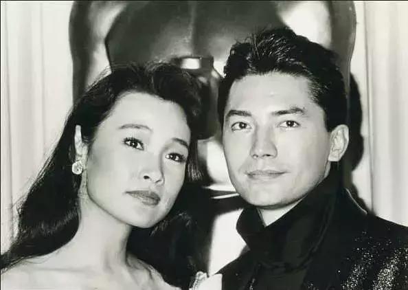 黄昏英文版原唱，黄昏英文版原唱女声（依然没有一部中国电影可以超越它）