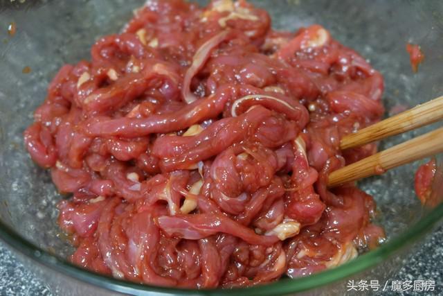 炒牛肉的做法大全家常,炒牛肉做法 最正宗的做法(牛肉和蒜薹這樣炒)