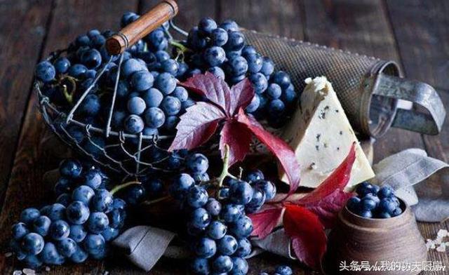 如何制作蓝莓果汁，蓝莓女生的最爱-蓝莓奶昔的独家做法