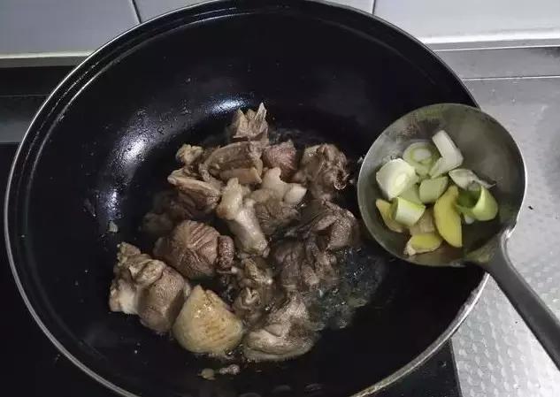 鸭肉炖土豆做法,鸭肉炖土豆做法大全(土豆炖鸭做法) 鸭肉炖土豆做法,鸭肉炖土豆做法大全(土豆炖鸭做法)