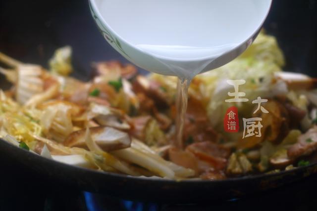 粉丝熬白菜怎么做，粉丝煮白菜怎么做好吃（两天不做孩子就闹着要吃）