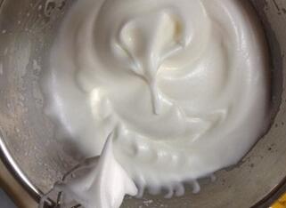 圖片[3]-戚風蛋糕卷的做法 松軟香甜  大人小孩超愛吃-起舞食譜網