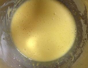 圖片[7]-戚風蛋糕卷的做法 松軟香甜  大人小孩超愛吃-起舞食譜網