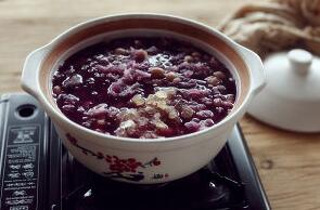 圖片[5]-紫薯丑耳蓮子羹的做法 簡單方便 秋天補充水分 不干燥-起舞食譜網