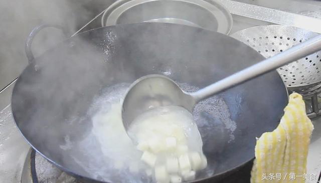 花生怎么炒好吃，炒花生怎么炒才好吃（炒出来清脆爽口）