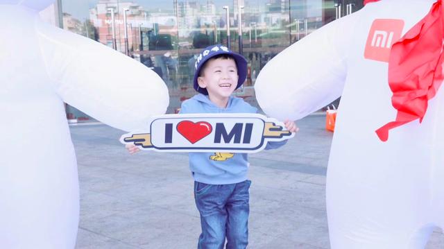 小米实体店地址，小米11实体店价格（福州小米之家万象天虹店今天开业了）