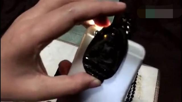 黑曜石真假对照图，冰种黑曜石真假鉴别（网红“散打哥”居然卖起黑曜石吊坠）