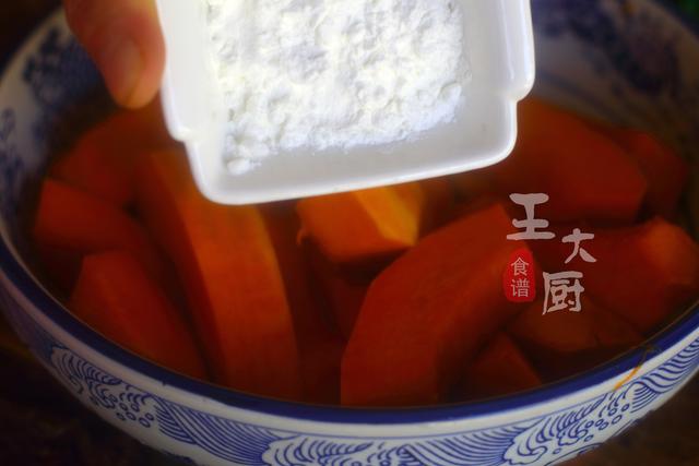 蛋黄焗南瓜的做法，蛋黄焗南瓜的做法,能不能,把淀粉换成马蹄粉（南瓜竟然可以这么好吃）