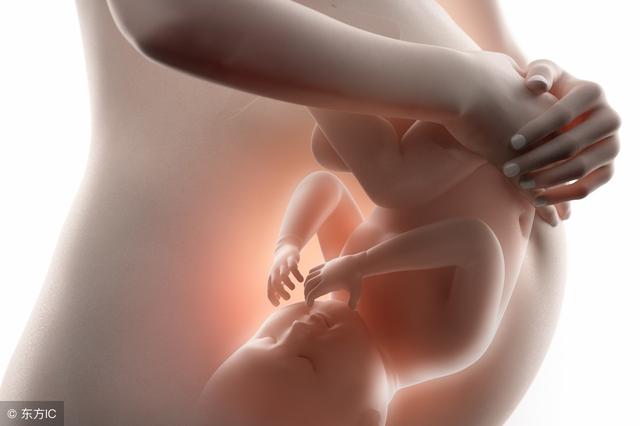 男孩胎动在哪个位置多，医生说怀男孩的胎动（胎儿总在左侧动是男孩吗）