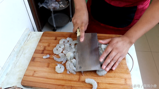 虾滑的美味做法，虾滑怎样做好吃美味（教你在家做虾滑）