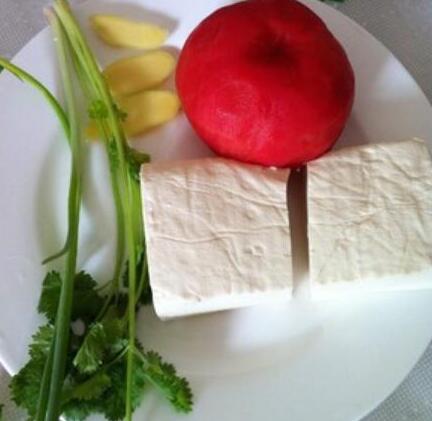 圖片[3]-【番茄鯽魚(yú)豆腐湯】做法步驟圖 湯濃味美 大人小孩都愛(ài)喝-起舞食譜網(wǎng)