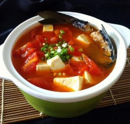 圖片[6]-【番茄鯽魚(yú)豆腐湯】做法步驟圖 湯濃味美 大人小孩都愛(ài)喝-起舞食譜網(wǎng)