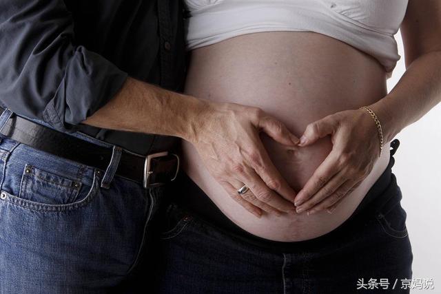 临产前一周有哪些征兆10点，快生孩子前一周的预兆（肚子疼成这样时才是真的要生了）