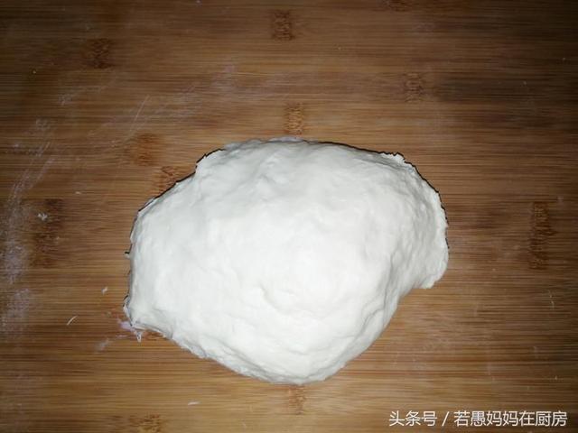 膨松剂炸油条配方，炸油条怎么膨松（早餐吃油条不用出去买）