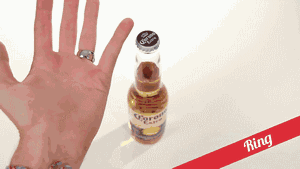 怎么拿筷子起啤酒盖子，怎么用筷子开啤酒瓶盖（一张纸就能轻松拧开啤酒盖）