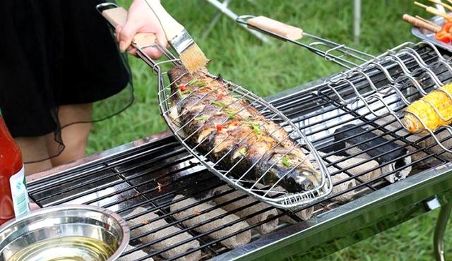 撑台脚是什么意思，撑台脚是什么意思,要怎样回复（如何准备一次完美BBQ）