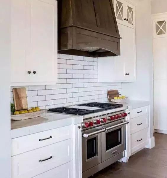 马桶堵住了怎么办，家里马桶堵住怎么处理（用不起眼的它就能轻松搞定）