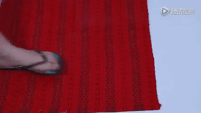 马桶堵住了怎么办，家里马桶堵住怎么处理（用不起眼的它就能轻松搞定）