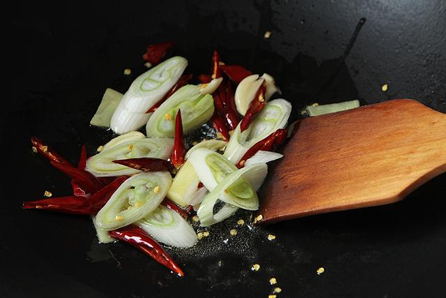 花螺怎样煮好吃，花螺怎么煮好吃又简单（花螺别再白灼了）