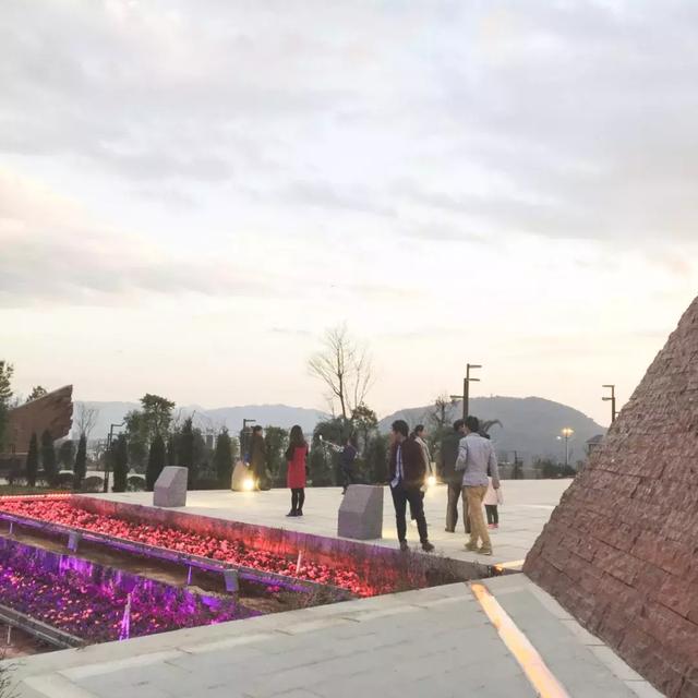 黑河腾冲线有什么地理意义，黑河腾冲一线地理意义是什么（横跨3700公里从瑷珲到腾冲）