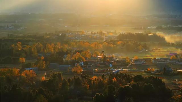 黑河腾冲线有什么地理意义，黑河腾冲一线地理意义是什么（横跨3700公里从瑷珲到腾冲）