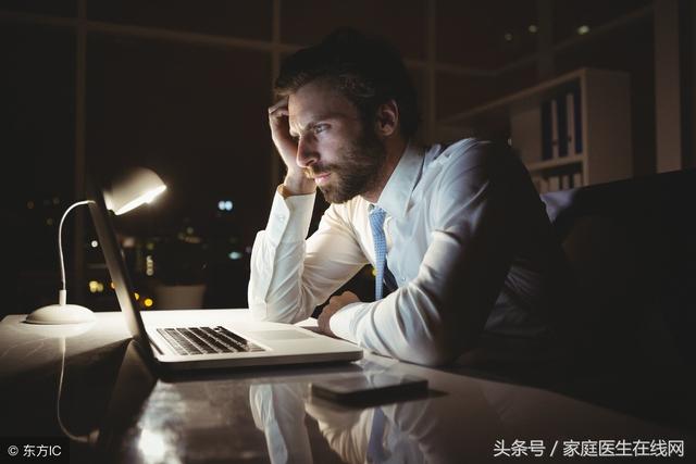 日夜颠倒形成规律算熬夜吗，日夜颠倒一年的后果（那几点睡才算熬夜）