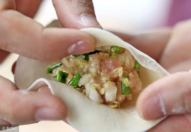 牛肉水饺馅儿搭配什么样的蔬菜，牛肉饺子馅配什么蔬菜（烹调方式决定营养）