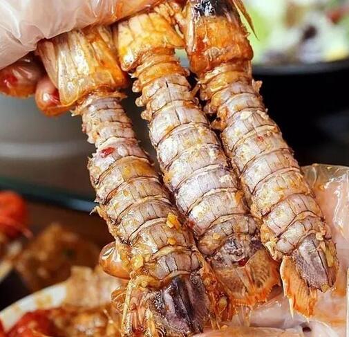 【椒盐皮皮虾】做法步骤图  放点“它” 壳脆肉嫩 激爆你的味蕾-起舞食谱网